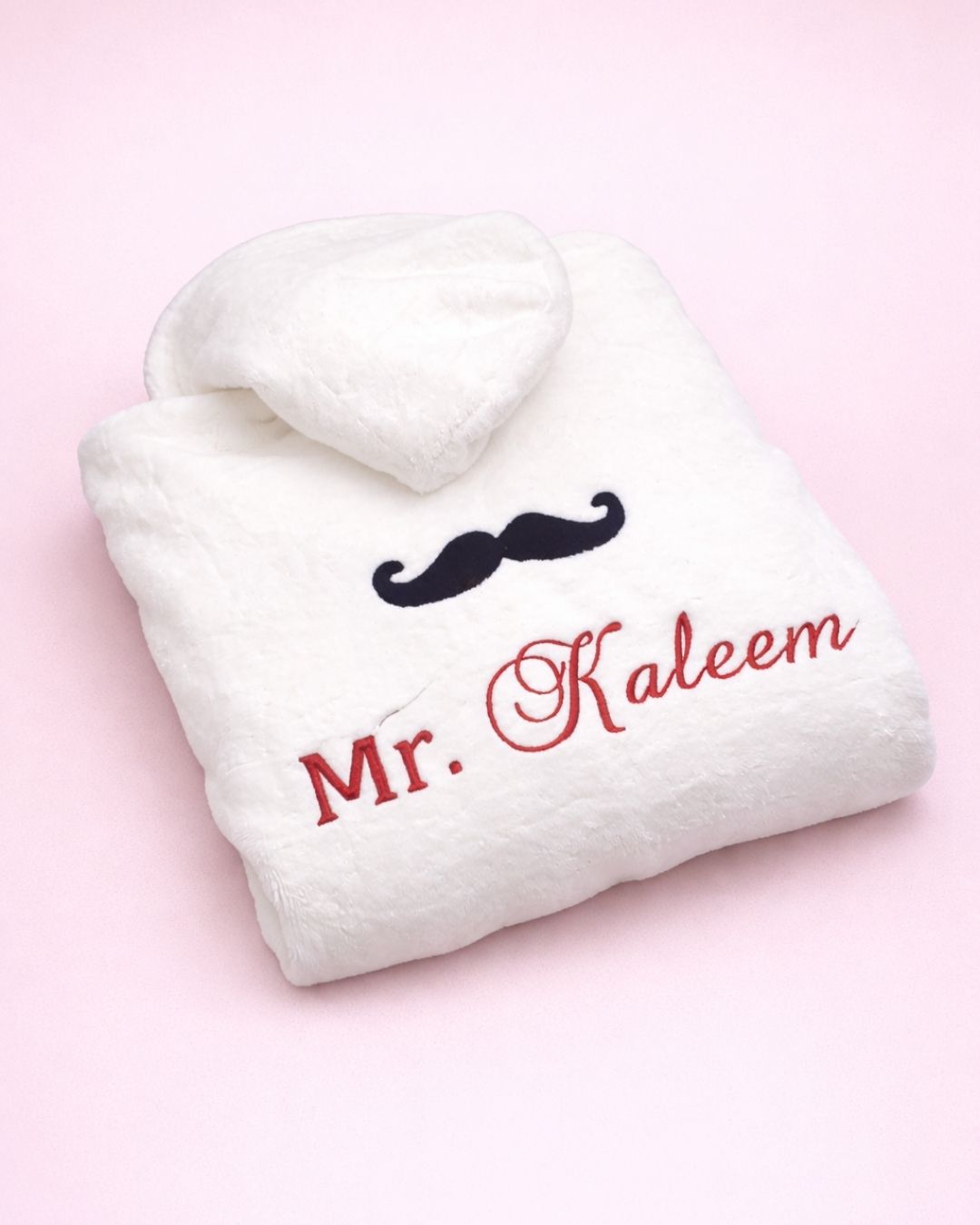 King Bathrobe, white cotton bathrobe with name embroidery