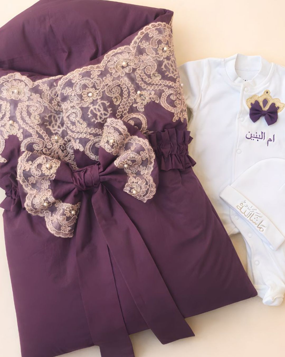 Big Burgundy Bow, 3 piece newborn set, another view