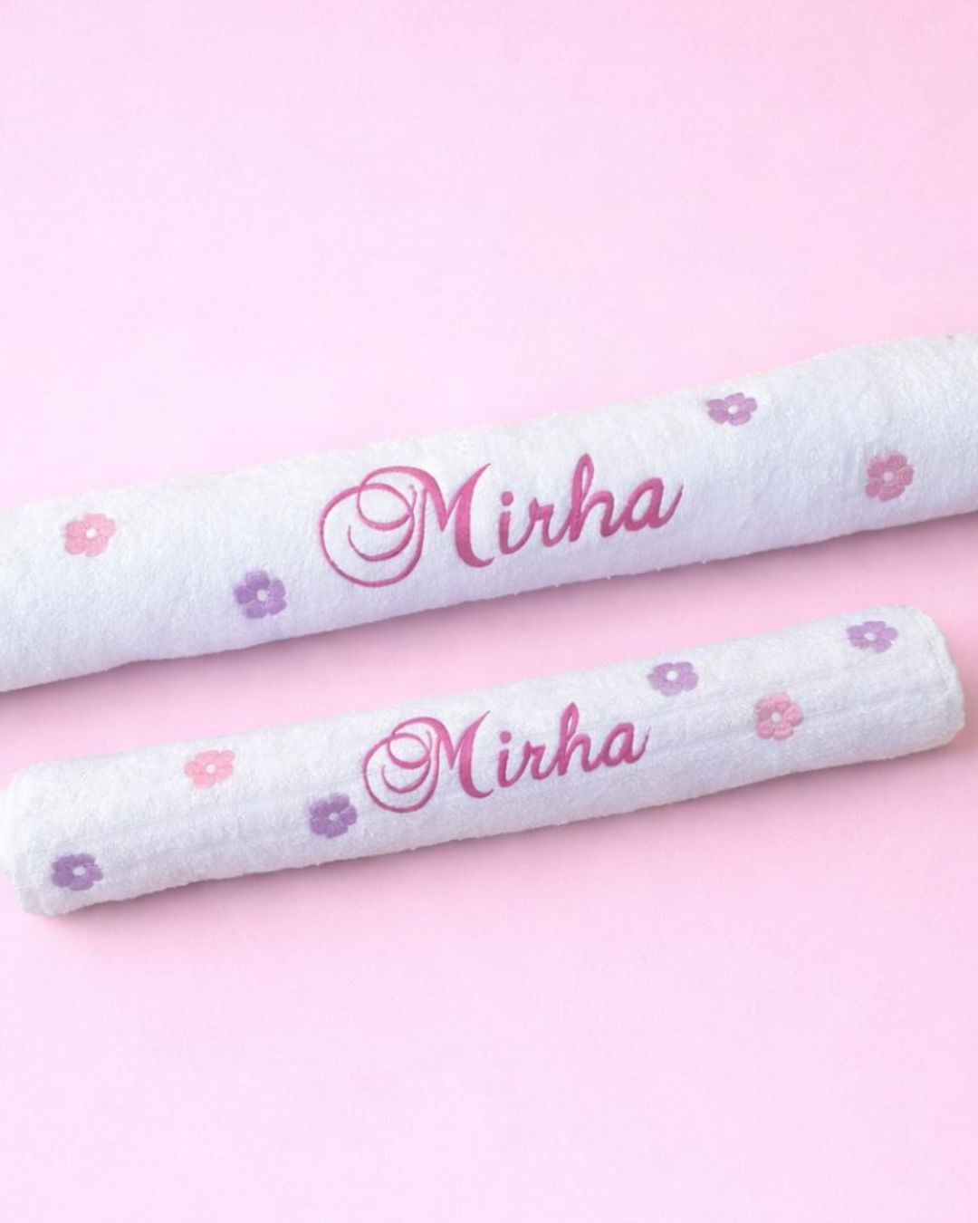 Signature Towel Pair, towel set, another view