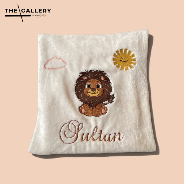 Lion Baby Blanket, white fleece baby blanket with name embroidery